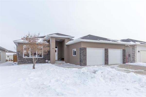 Home Photo - 49 ALDERWOOD Crescent