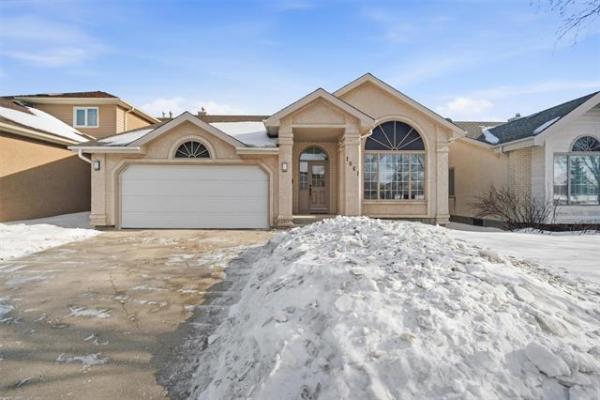 Home Photo - 1061 Scurfield Boulevard