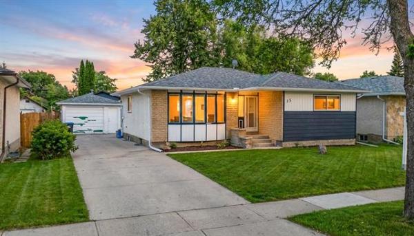 Home Photo - 15 Idlewild Bay