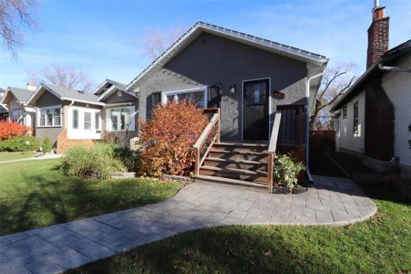 Home Photo - 124 Lanark Street