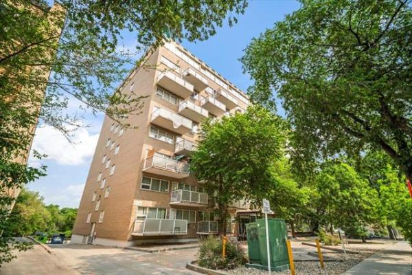 Home Photo - 202-71 Roslyn Road