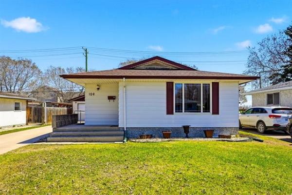 Home Photo - 104 Brelade Street