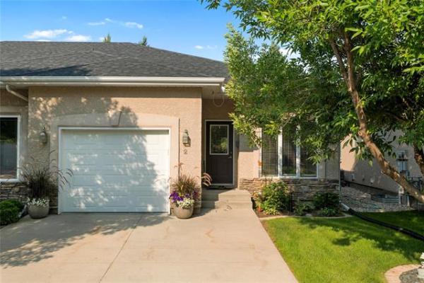 Home Photo - 2-351 Loewen Boulevard