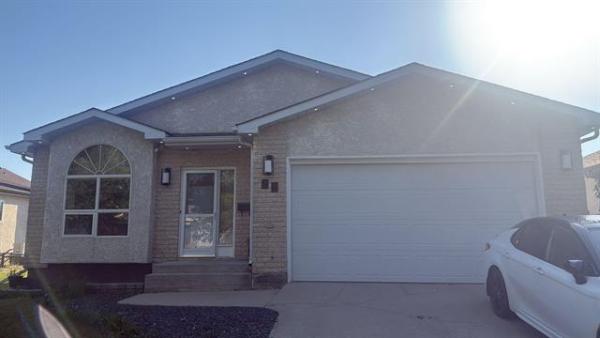 Home Photo - 96 Oakhurst Crescent
