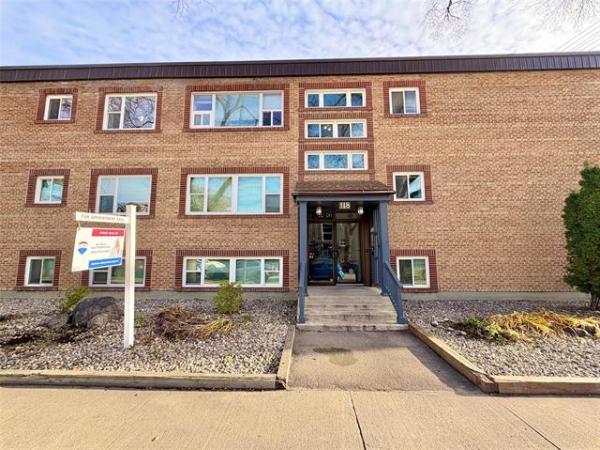 Home Photo - 105-118 Scott Street