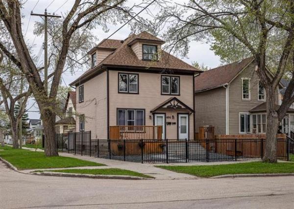 home photo - 404 AIKINS Street