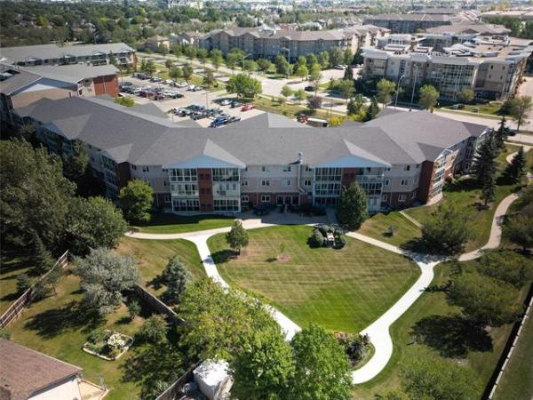 Home Photo - 109-495 Lindenwood Drive