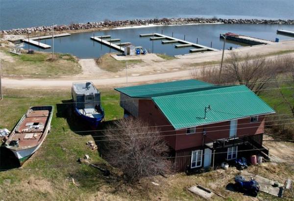 Home Photo - 64 Lakeview Road