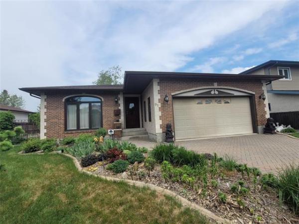 Home Photo - 91 Beechtree Crescent