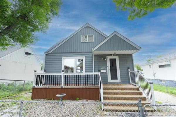 Home Photo - 1285 Manitoba Avenue