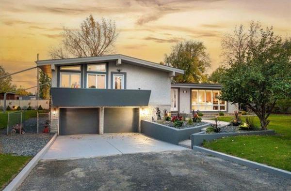 Home Photo - 25 KEMPER Crescent