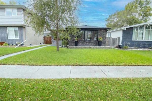 Home Photo - 947 Campbell Street