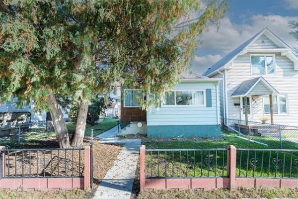 Home Photo - 185 Perth Avenue