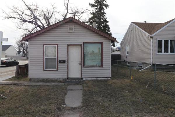 Home Photo - 1114 Valour Road