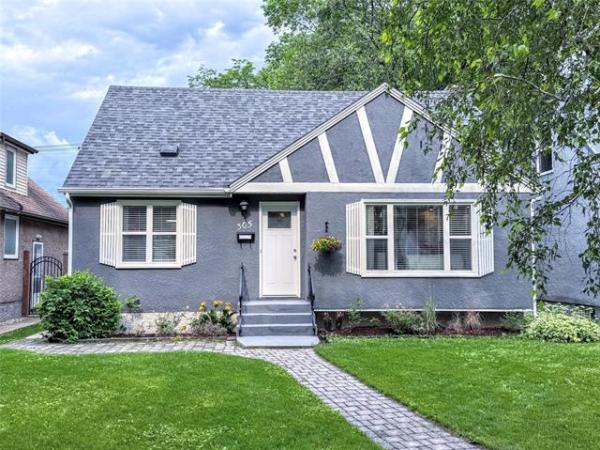 Home Photo - 305 Lindsay Street