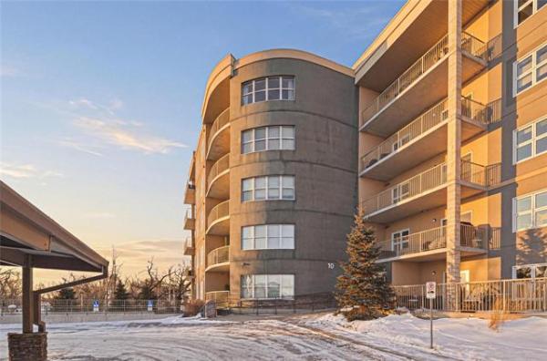 Home Photo - 505-110 Creek Bend Road