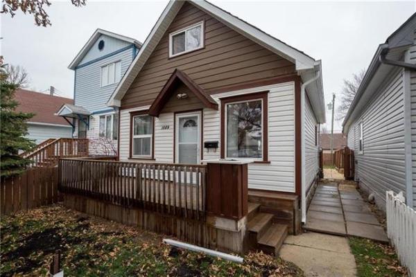 home photo - 1089 Manitoba Avenue