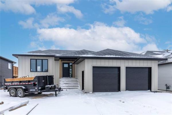 Home Photo - 16 Parkside Crescent