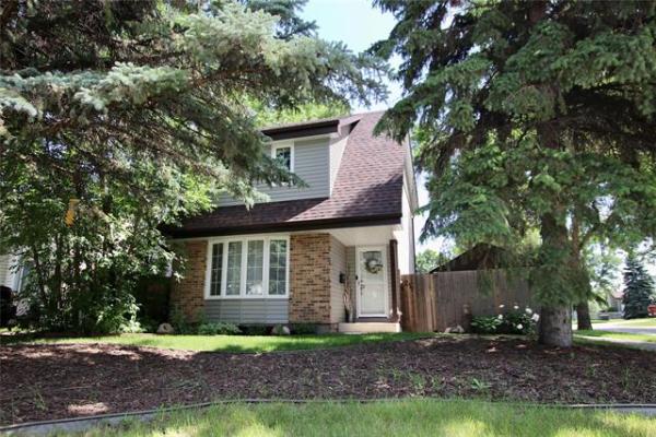 Home Photo - 211 Northcliffe Drive