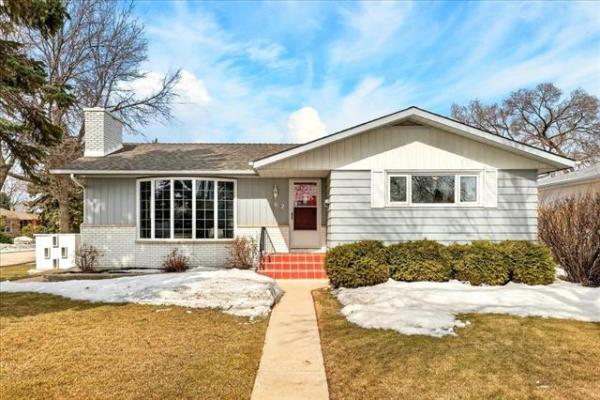 Home Photo - 102 Kirkwall Crescent