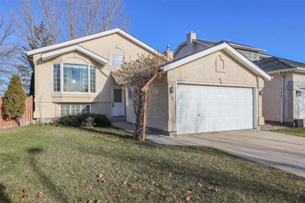 Home Photo - 274 Eaglemere Drive