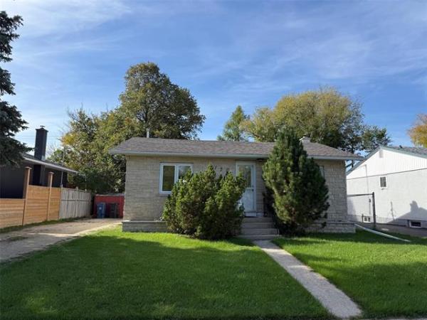Home Photo - 750 Parkdale Avenue
