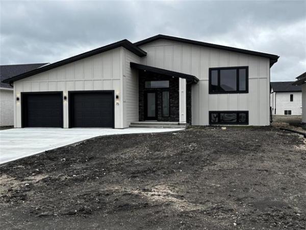 Home Photo - 75 Harvest Bay