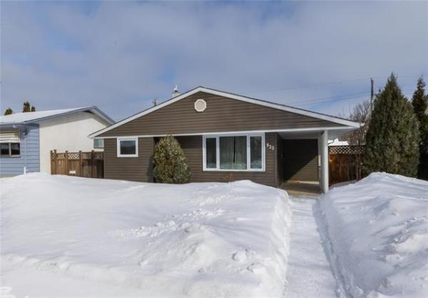 Home Photo - 925 Moncton Avenue