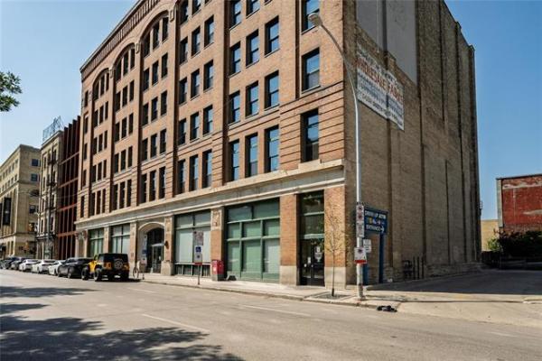 Home Photo - 301-110 Princess Street