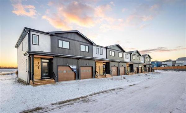 Home Photo - 204-32 Lynx Street