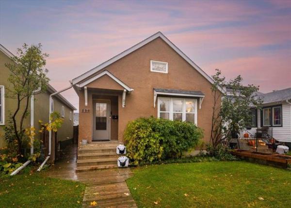 Home Photo - 696 Sherburn Street