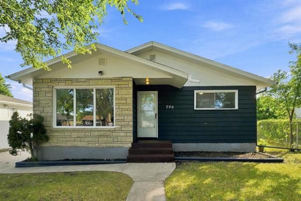 Home Photo - 796 Jefferson Avenue