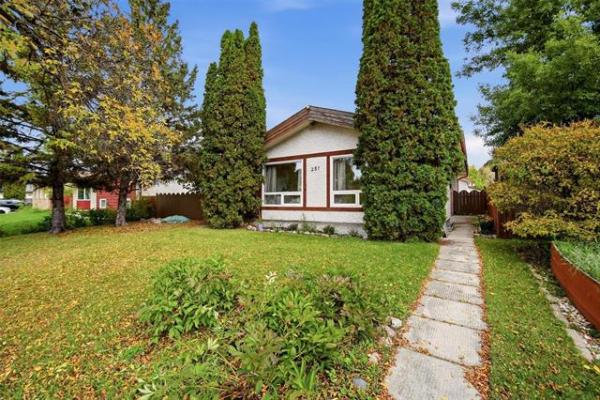 Home Photo - 281 Arthur Wright Crescent