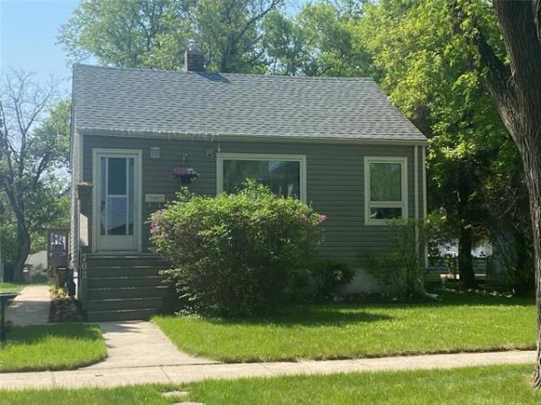 Home Photo - 702 Rosedale Avenue