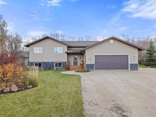 Home Photo - 20 DUBE Street