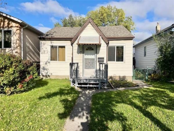 Home Photo - 15 Ellesmere Avenue