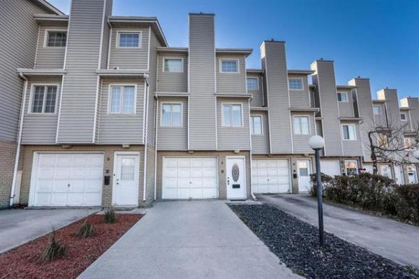 Home Photo - 8 Richmond Way