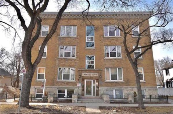 Home Photo - 10-854 Alverstone Street