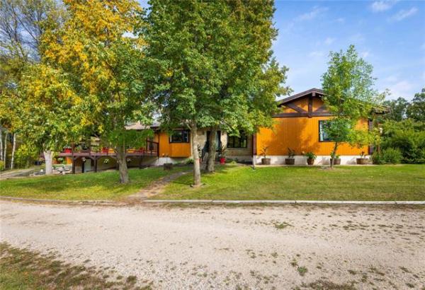 Home Photo - 66099 VERNON 26E Road