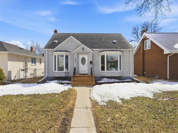 Home Photo - 956 Calrossie Boulevard