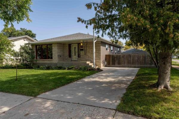 Home Photo - 693 Isbister Street