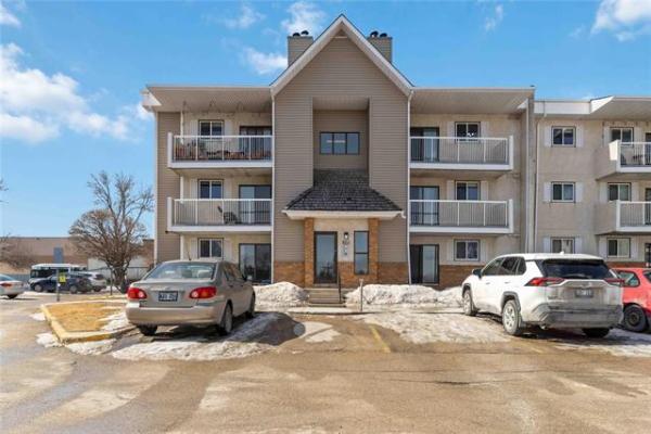 home photo - 1304-90 Plaza Drive