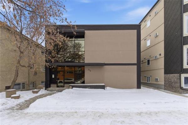 Home Photo - 4-316 STRADBROOK Avenue