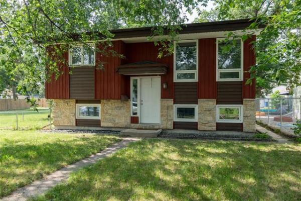 Home Photo - 222 Poplar Avenue