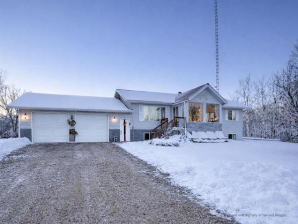 Home Photo - 20056 31E Road