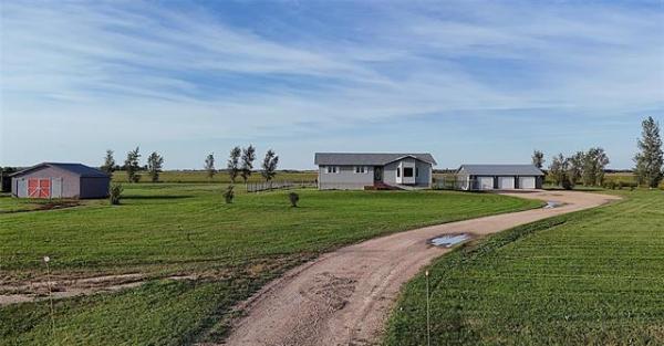 Home Photo - 33051 HAZELRIDGE RD 65N Road