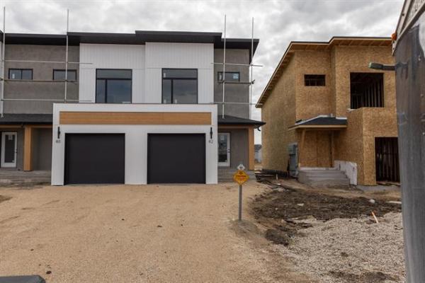 Home Photo - 82 Kootenay Way