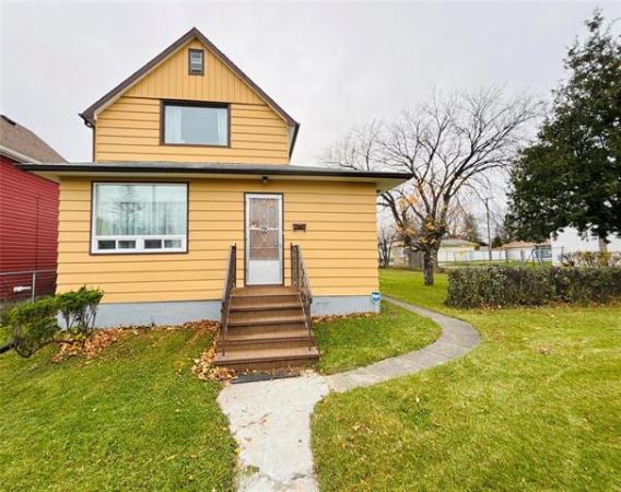 Home Photo - 416 ROBINSON Avenue