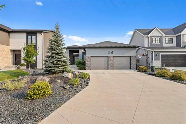 Home Photo - 54 Camira Way