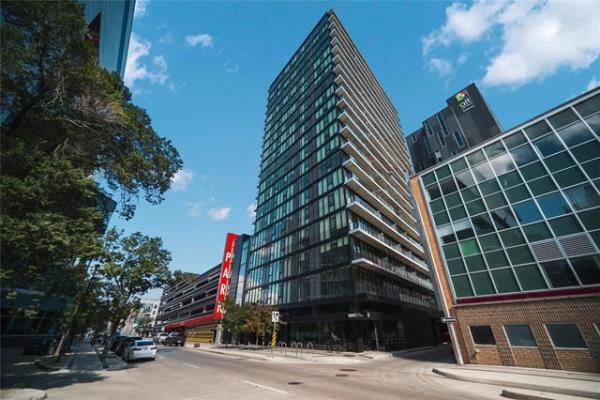 Home Photo - 1502-311 Hargrave Street